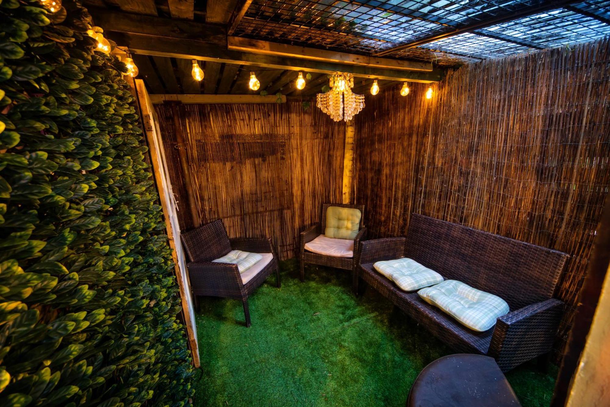 The Secret Garden Apartment Newark upon Trent Екстериор снимка